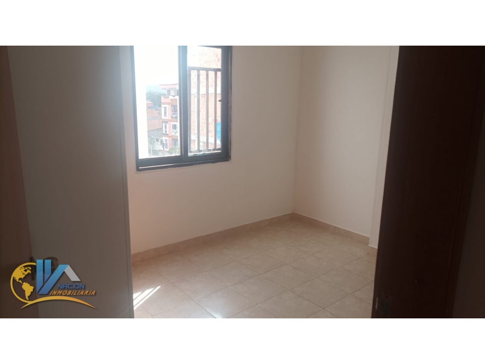 SE ARRIENDA HERMOSO APARTAMENTO EN CENTAUROS REAL DE MINAS — foto 4