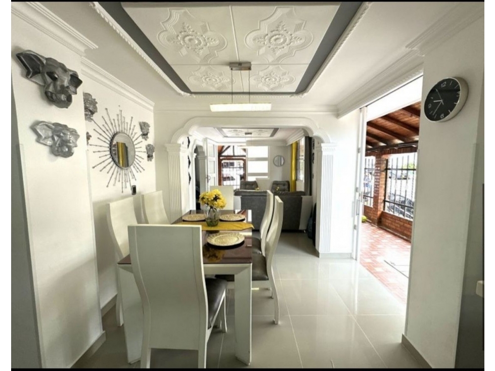 SE VENDE HERMOSA CASA EN SAN LORENZO/PROVENZA - 4