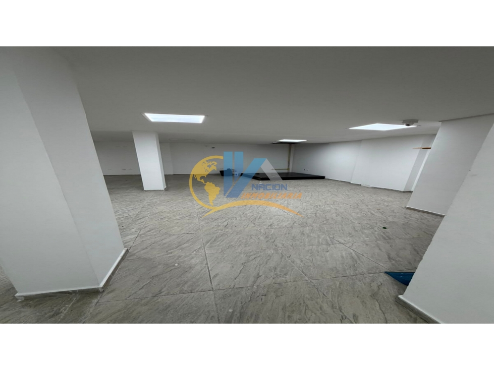 LOCAL EN ARRIENDO POR LA CALLE 200 EN FLORIDABLANCA - 3