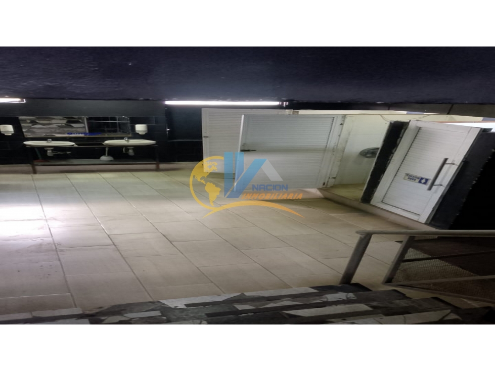 AMPLIA CASA COMERCIAL EN ARRIENDO - 3