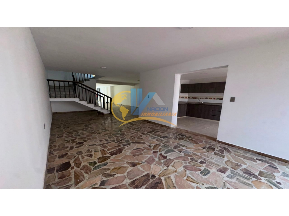 SE ARRIENDA HERMOSA CASA REMODELADA EN SAN ALONSO BGA - 3