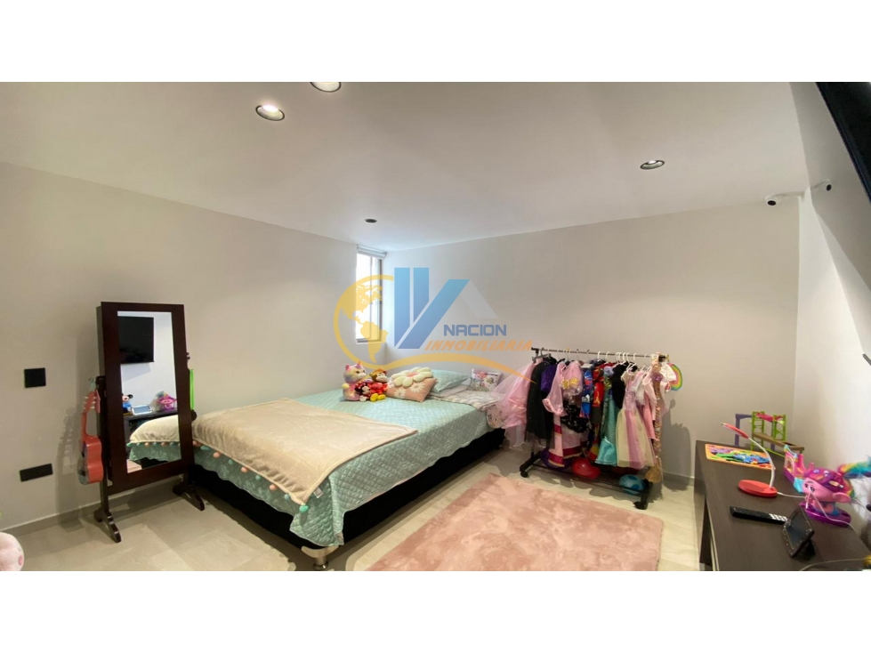 SE VENDE HERMOSO APARTAMENTO EN LA AURORA — foto 3