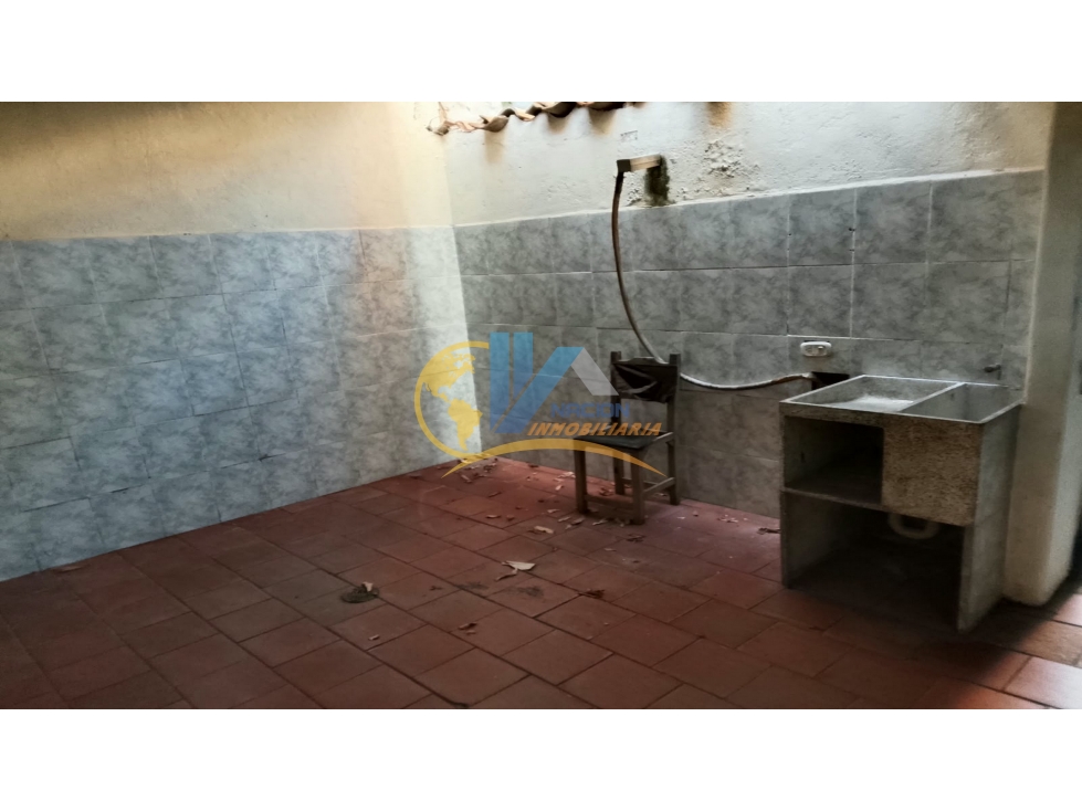 SE ARRIENDA CASA COMERCIAL EN FLORIDABLANCA — foto 6