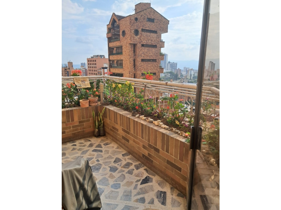 SE VENDE APARTAMENTO DUPLEX EN CONJUNTO FERRAMONI CABECERA — foto 2