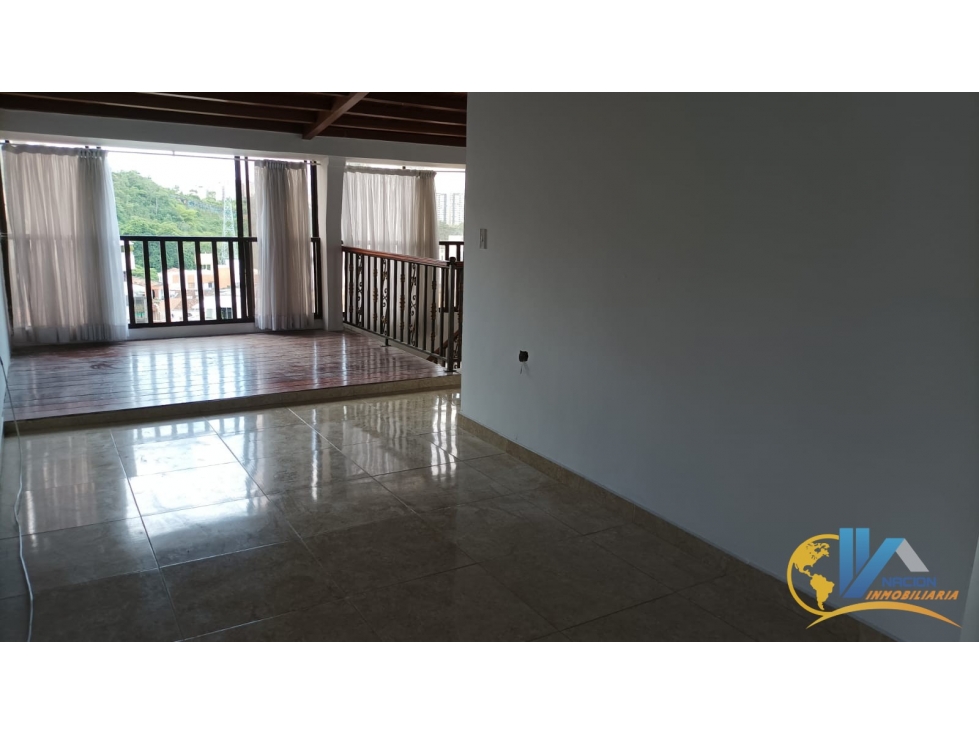 SE VENDE HERMOSO APARTAMENTO DUPLEX EN LA FLORESTA — foto 5