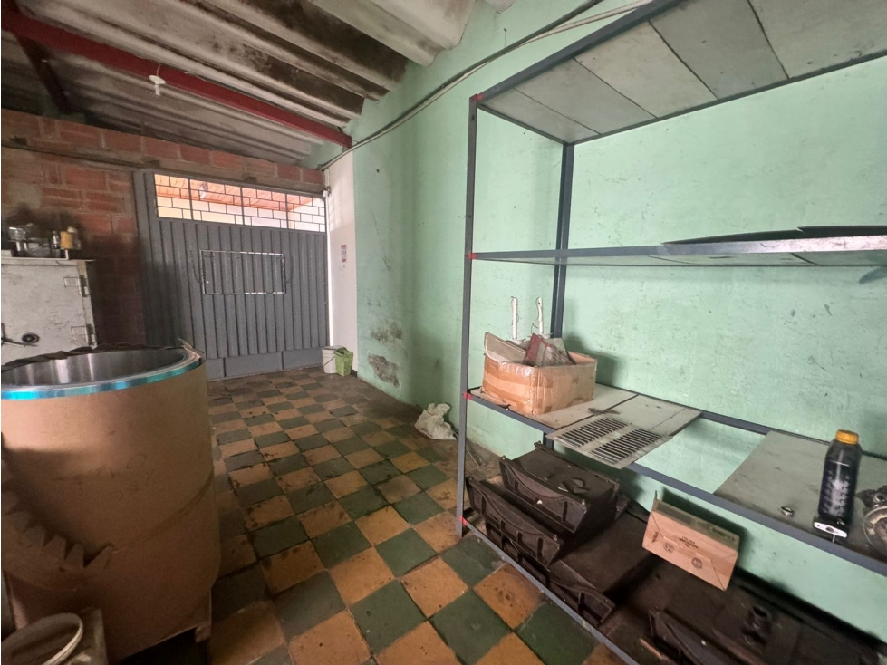 SE ARRIENDA O SE VENDE HERMOSA BODEGA EN SAN RAFAEL - 6