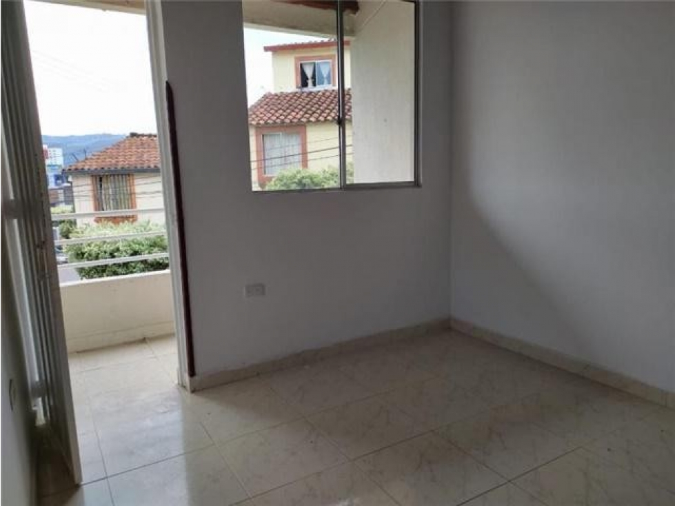 SE VENDE HERMOSA CASA ESQUINERA EN CATALUÑA/PIEDECUESTA - 4