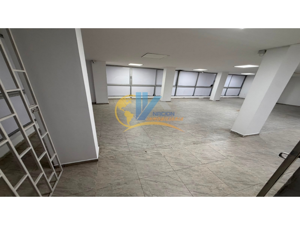 LOCAL EN ARRIENDO POR LA CALLE 200 EN FLORIDABLANCA - 4
