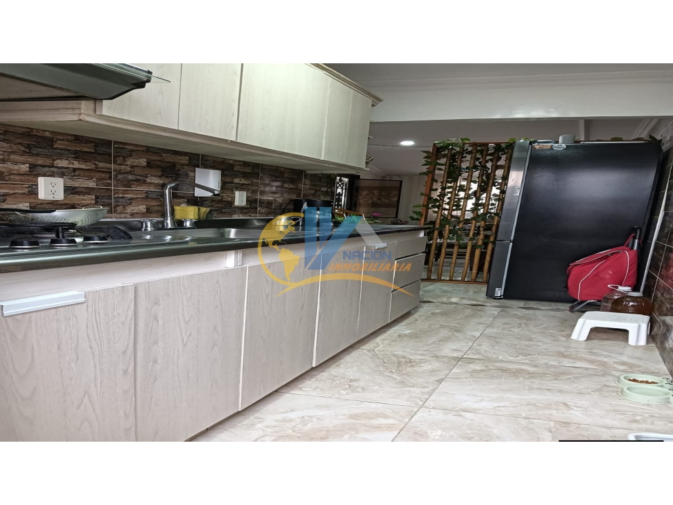 SE VENDE CASA EN EL POBLADO/ GIRON — foto 2