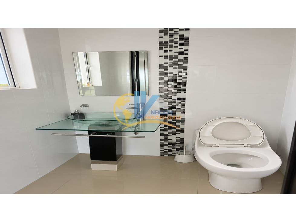 SE VENDE CASA MODERNA DE LUJO EN CLUB FONTANAR - 4