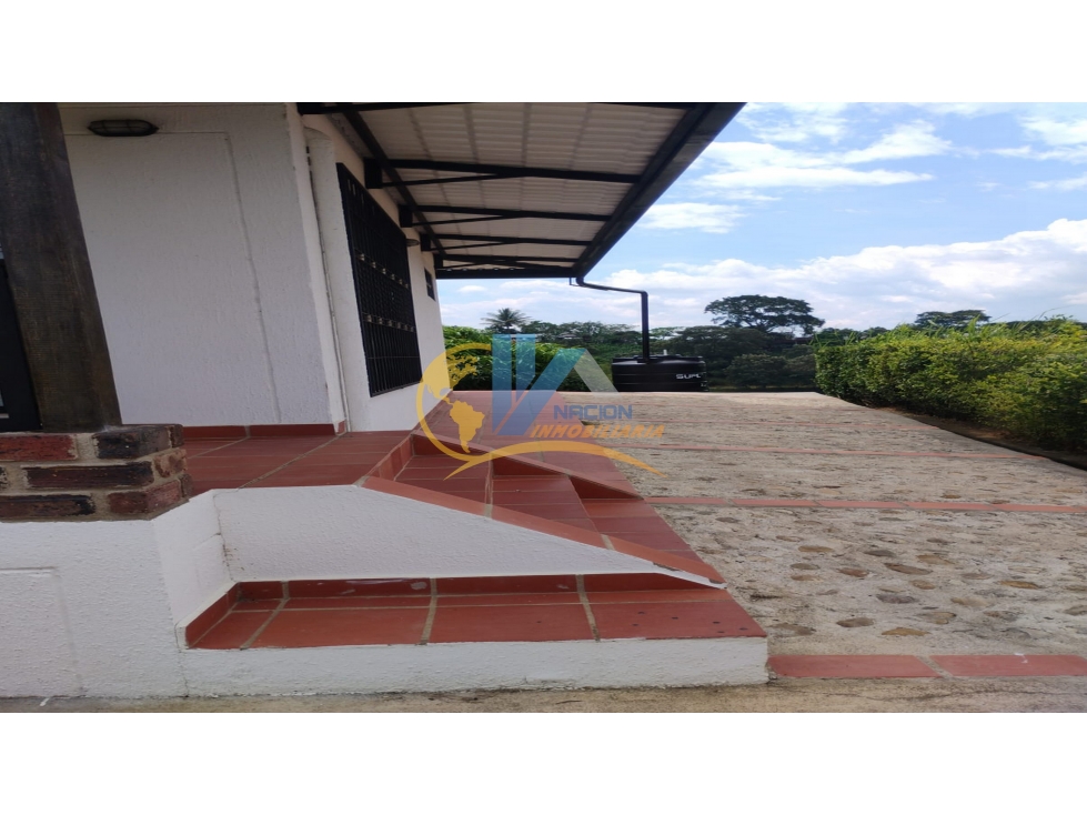 SE VENDE HERMOSA CASA EN MIRADOR DE MESITAS VIA AEROPUERTO - 2