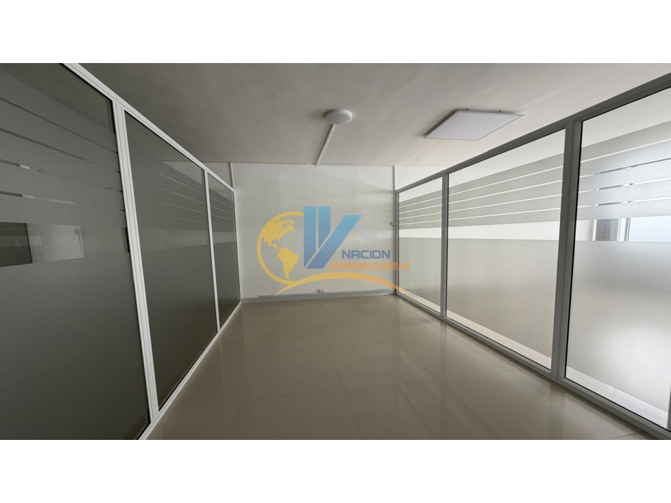 SE ARRIENDA / VENDE OFICINA EN EL CENTRO DE BUCARAMANGA - 5