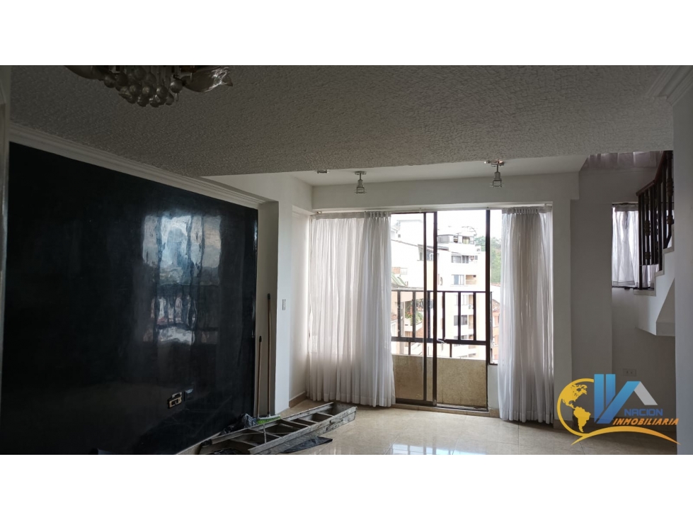 SE VENDE HERMOSO APARTAMENTO DUPLEX EN LA FLORESTA — foto 4