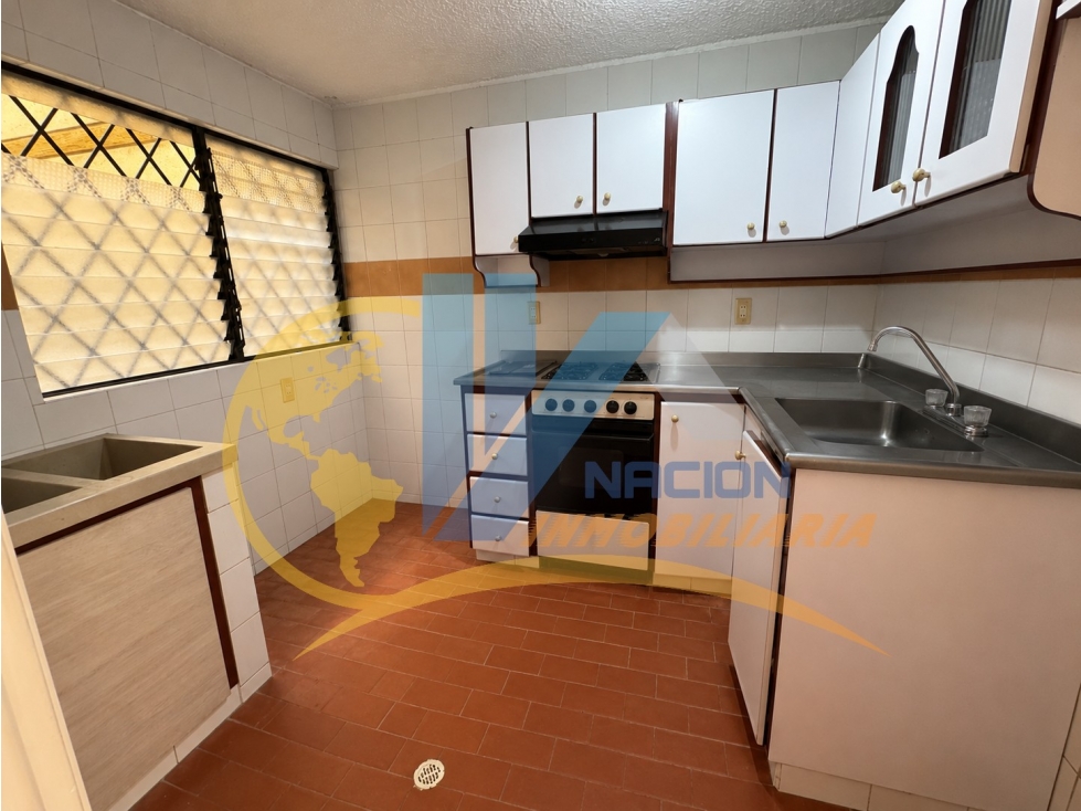 SE VENDE HERMOSO APARTAMENTO EN EDIFICIO GUACARI / SAN FRANCISCO