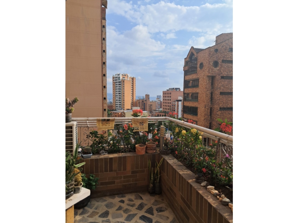 SE VENDE APARTAMENTO DUPLEX EN CONJUNTO FERRAMONI CABECERA — foto 3