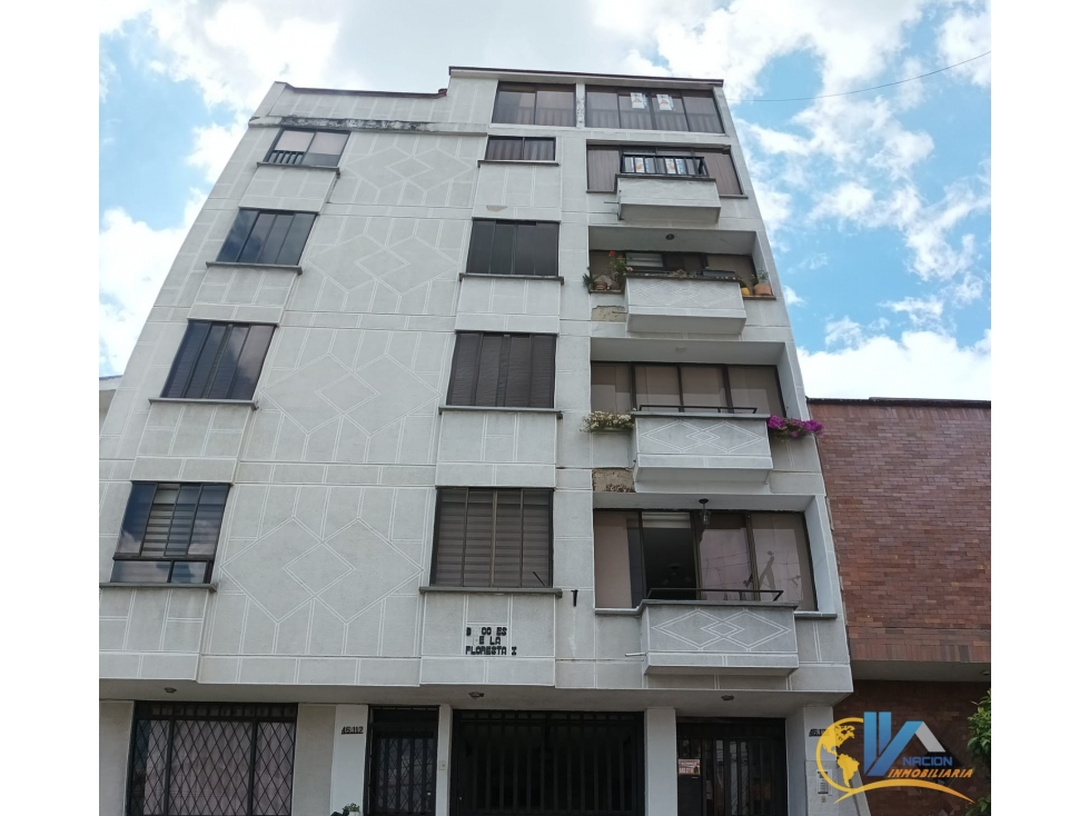 SE VENDE HERMOSO APARTAMENTO DUPLEX EN LA FLORESTA — foto 2