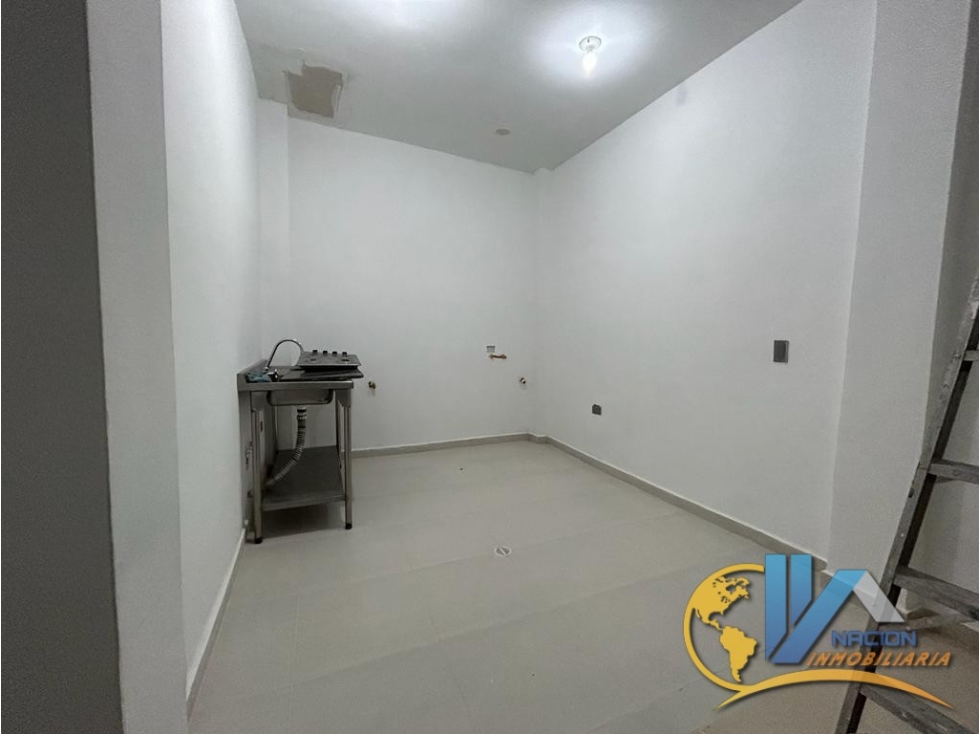 SE VENDE EXCELENTE LOCAL EN QUINTAS DE SAN ISIDRO/GIRÓN - 5