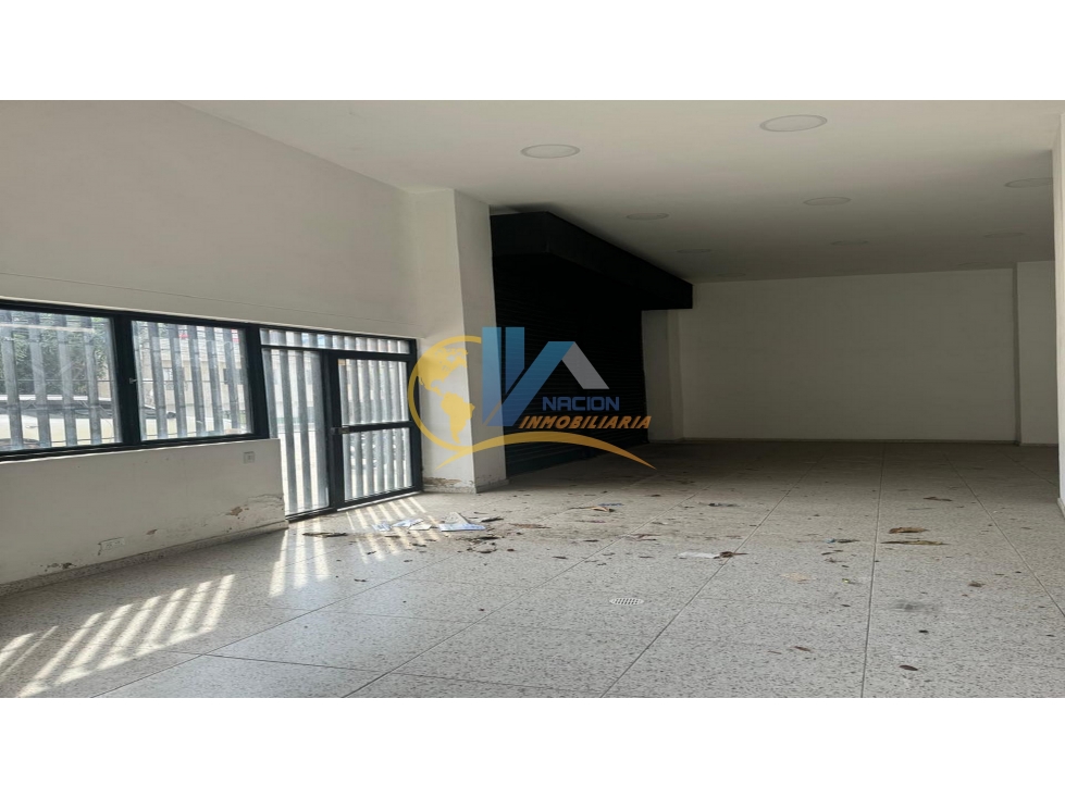 SE ARRIENDAN LOCALES COMERCIALES EN GIRÓN — foto 2