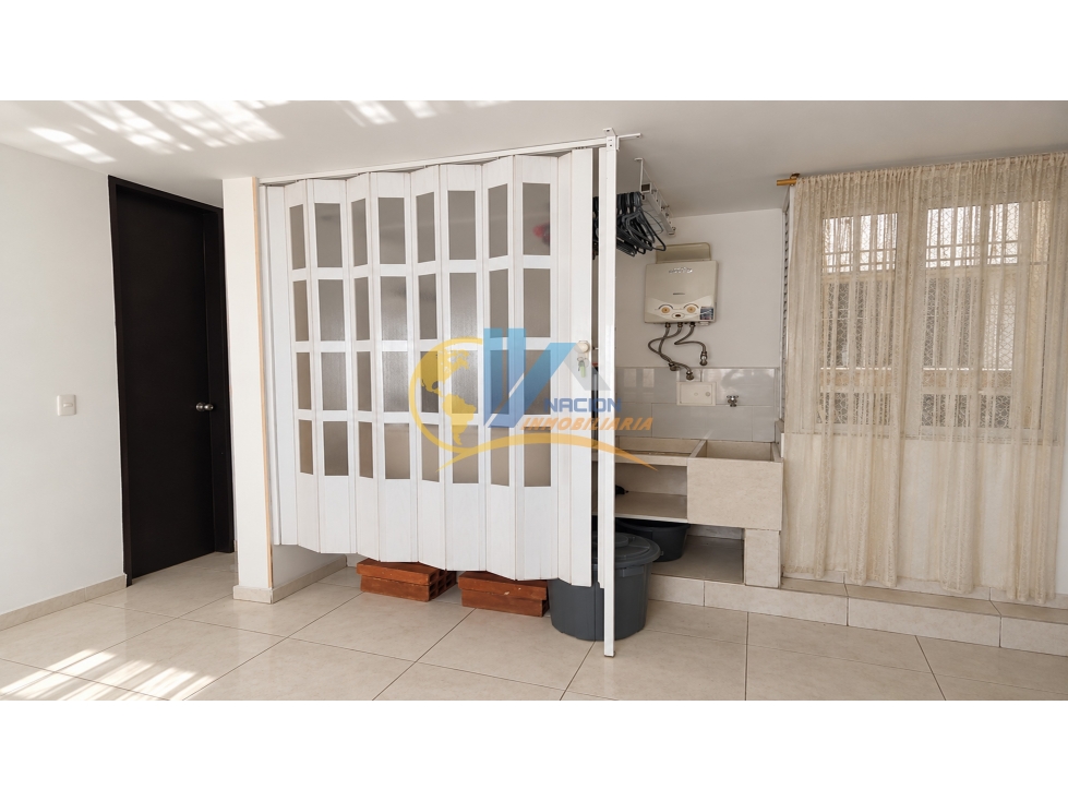SE ARRIENDA HERMOSO APARTAMENTO EN LA VICTORIA — foto 6