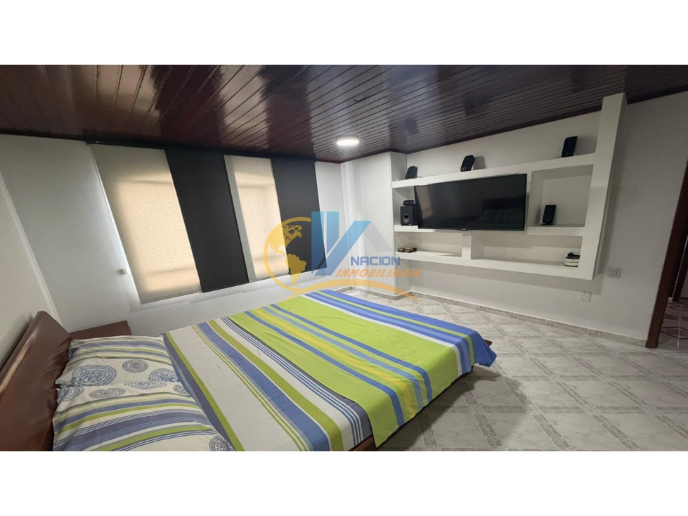 SE VENDE AMPLIO APARTAMENTO EN LOS PINOS — foto 6