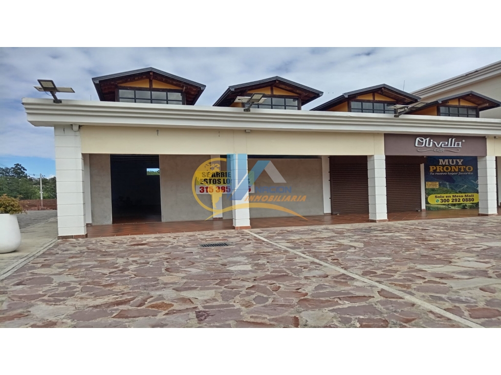 LOCAL EN ARRIENDO # 13 EN PARQUE MESA MALL - 3