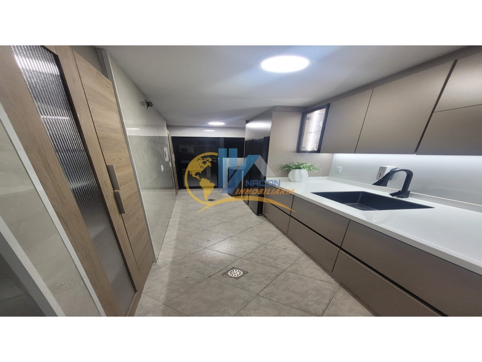 SE VENDE MAGNIFICO APTO EN EDIFICIO CONTINENTAL /MEJORAS PUBLICAS. — foto 2