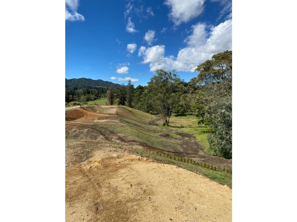 Lote para la venta en el sector Fizebad, El Retiro, Antioquia