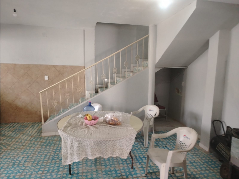 Casa de 2 niveles en venta El Salto, Jalisco - 2