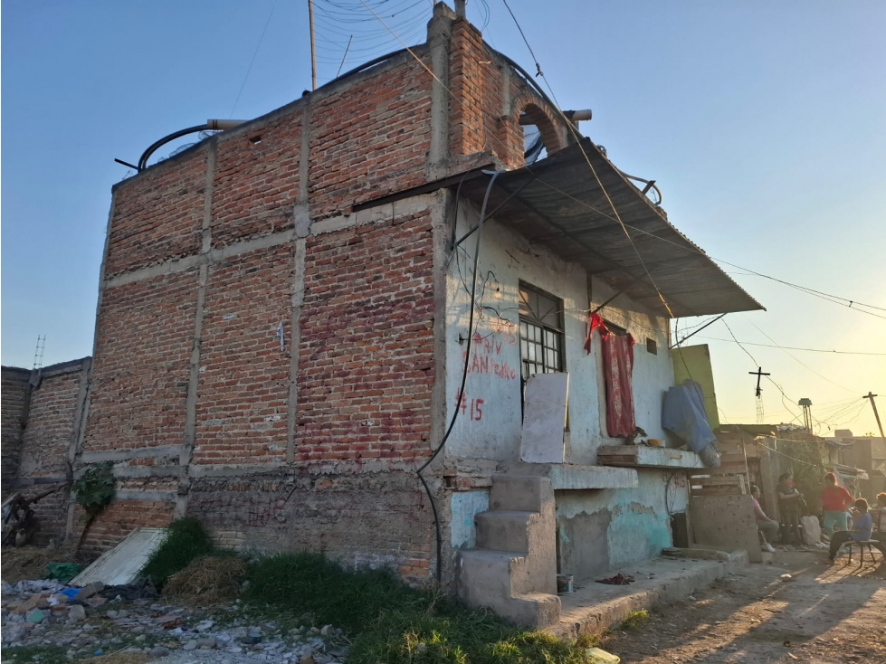 VENTA DE CASA-TERRENO EN SANTA CRUZ DEL VALLE - 4