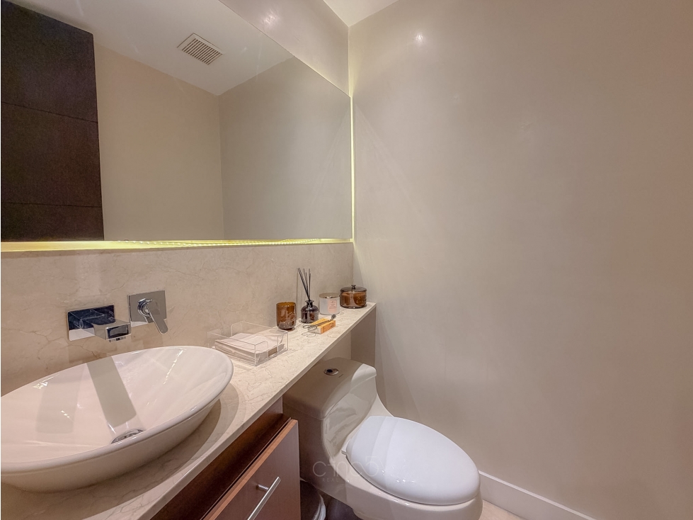 EXCLUSIVO APARTAMENTO AMOBLADO CON UNA VISTA ESPECTACULAR | POBLADO — foto 4