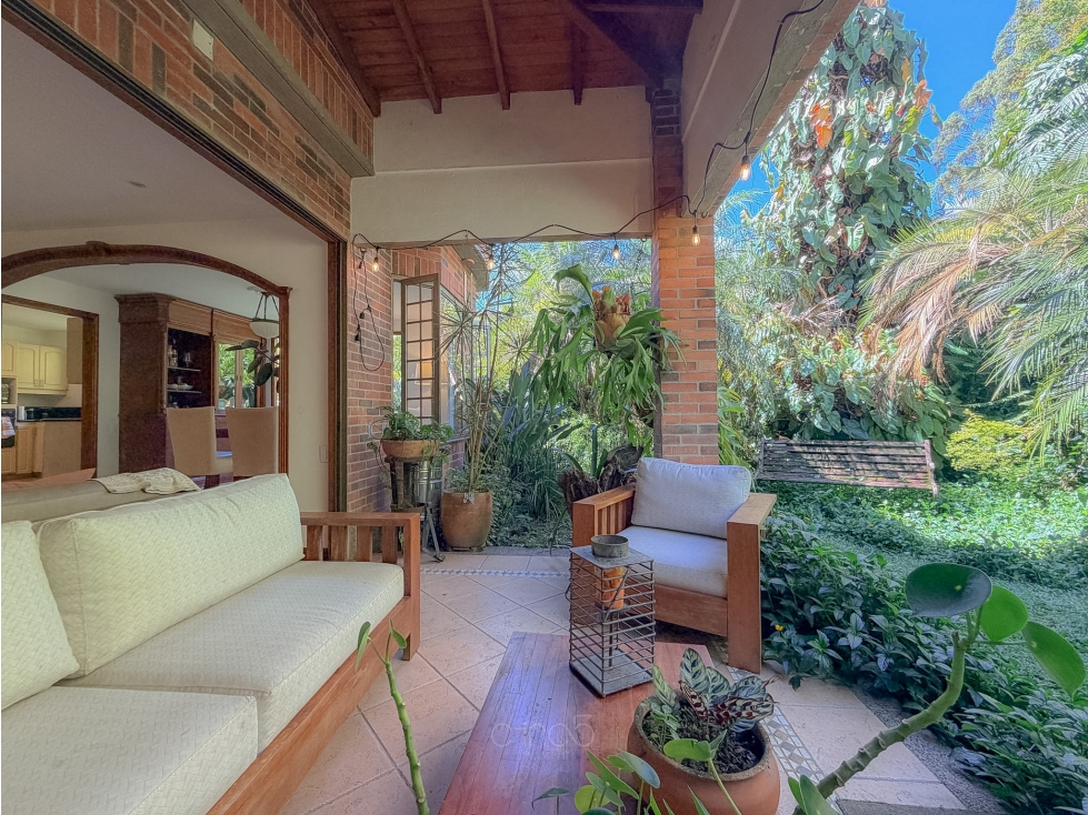 EN VENTA: CASA DE 2 NIVELES | ALTOS DEL POBLADO — foto 4