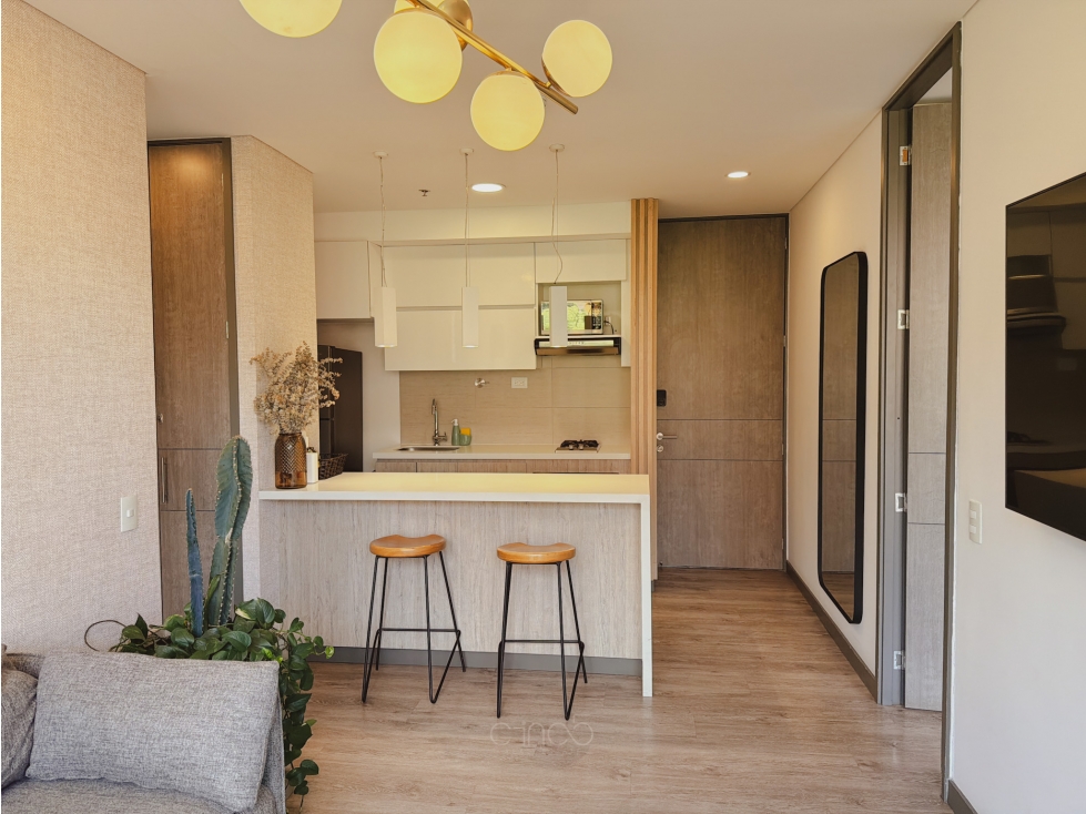 EN VENTA: APARTAMENTO AMOBLADO CON LIC. HOTELERA, LOS BALSOS, POBLADO — foto 4