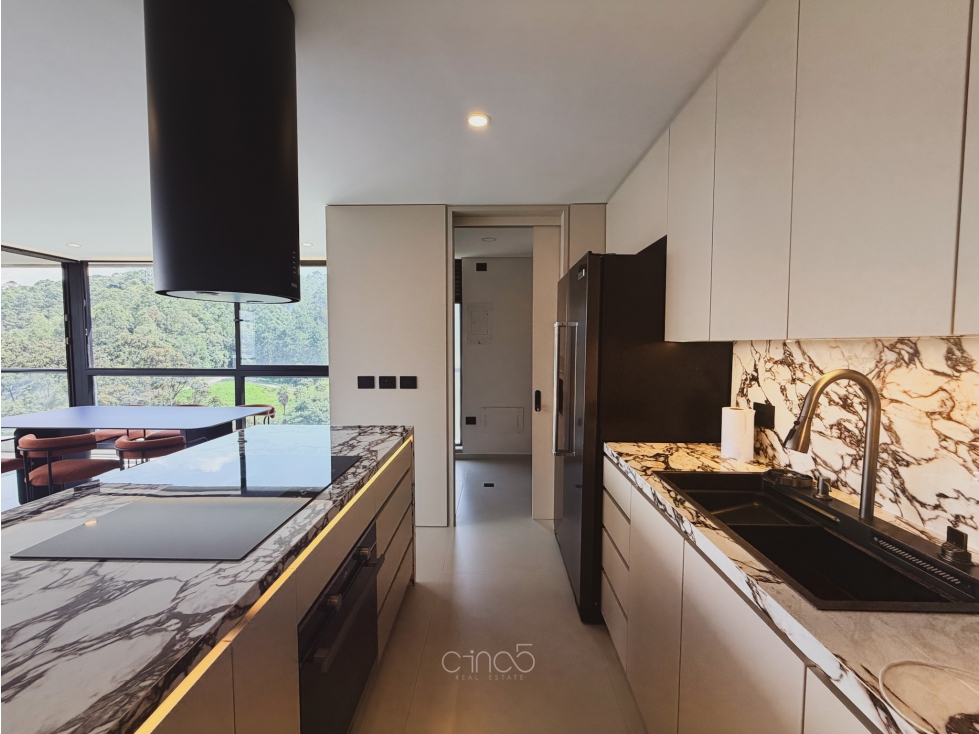 Renta Semi Amoblado: Exclusivo Apartamento | Mazanti, Poblado — foto 3