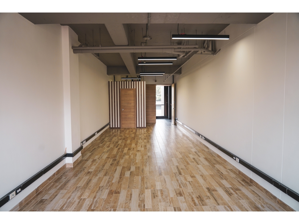 Oficina en venta / Renta | Mall Lemont, Alto de las Palmas - 2