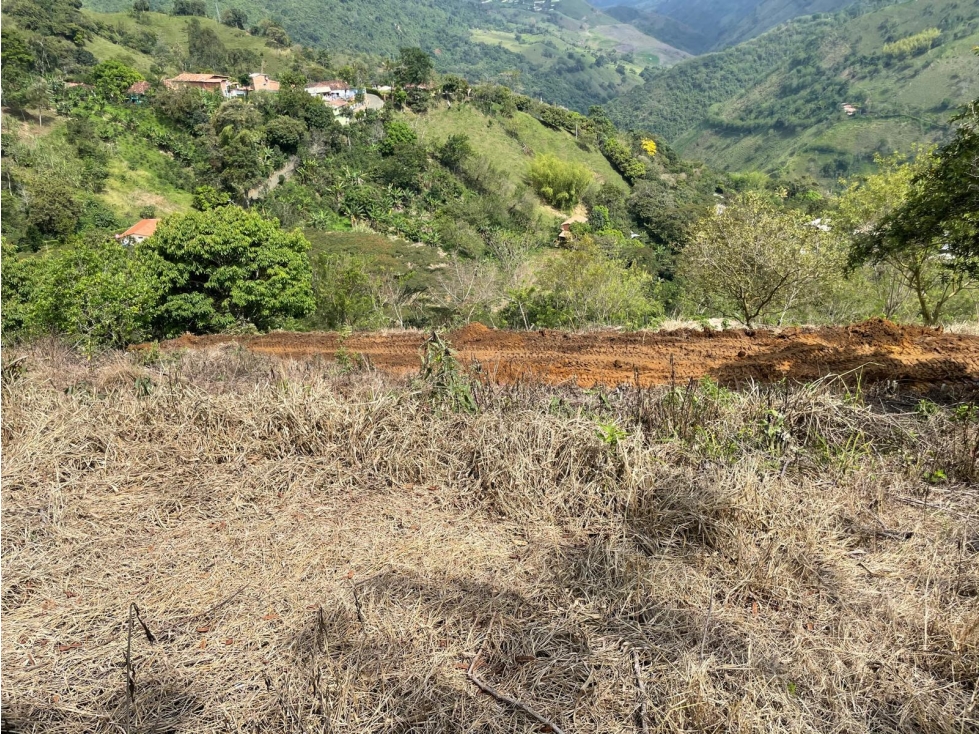 Lote con vista en Titiribí Antioquia - 10 mins del parque de Amaga — foto 2
