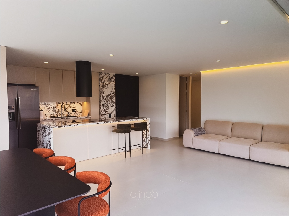 Renta Semi Amoblado: Exclusivo Apartamento | Mazanti, Poblado