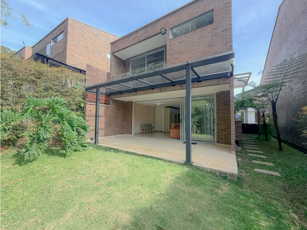 En Venta: Espectacular Casa Sector Montessori