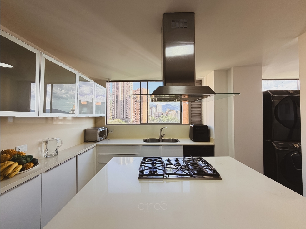 EXCLUSIVO APARTAMENTO AMOBLADO CON UNA VISTA ESPECTACULAR | POBLADO — foto 6