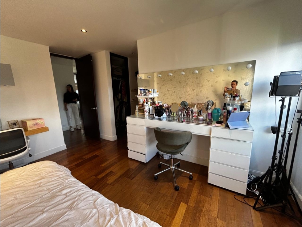 EN VENTA: Apartamento con linda vista en parte alta del Poblado — foto 6