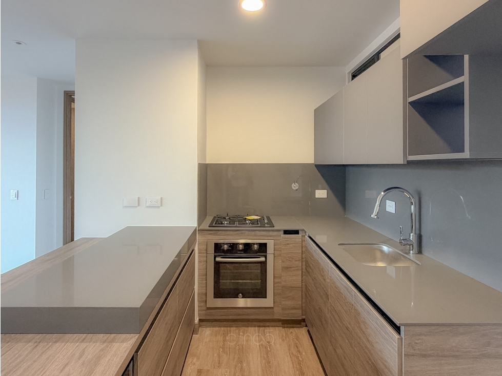 Arriendo: Apartamento en Saint Michael | Los Balsos, Poblado — foto 2
