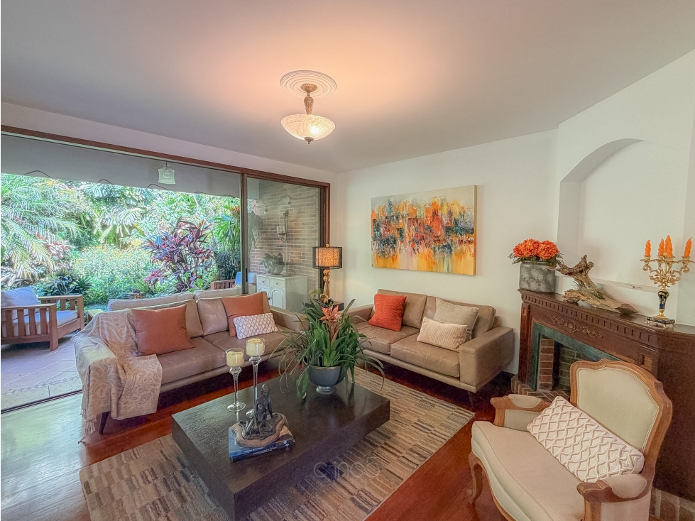 EN VENTA: CASA DE 2 NIVELES | ALTOS DEL POBLADO — foto 2