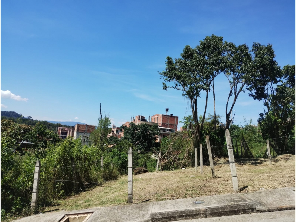 SE VENDEN LOTES BARRIO REMANSOS DEL RIO - 5