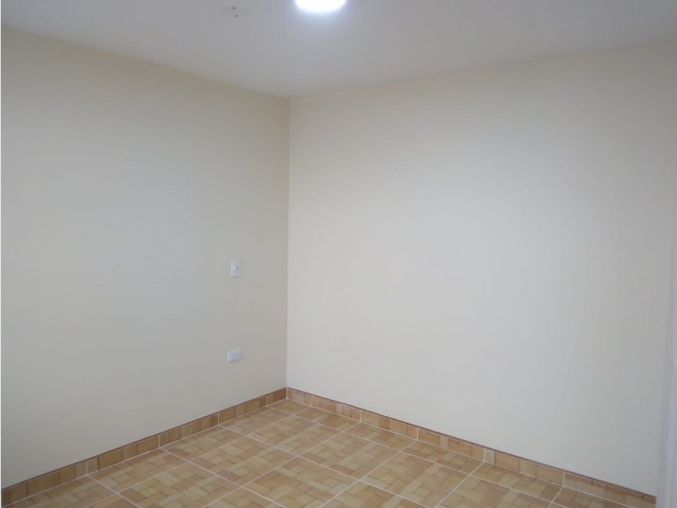 SE VENDE CASA DE 3 PISOS, BARBOSA SANTANDER — foto 5