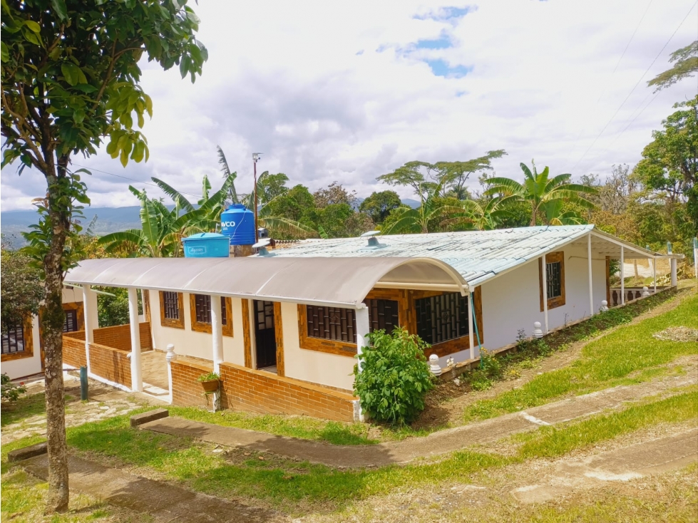 SE VENDE FINCA "VILLA ELENITA" MONIQUIRA BOYACA - 2