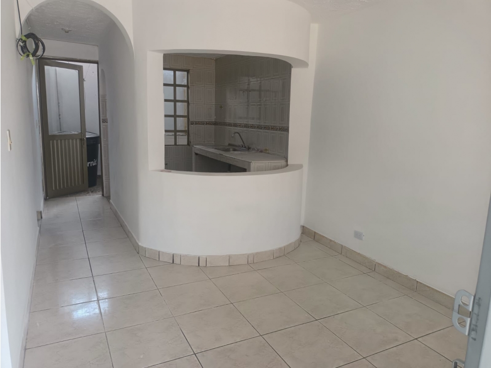 SE ARRIENDA APARTAMENTO BARRIO SAN LUIS - 3
