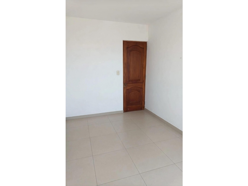 SE VENDE CASA DE DOS NIVELES BARRIO TRAPICHE — foto 6