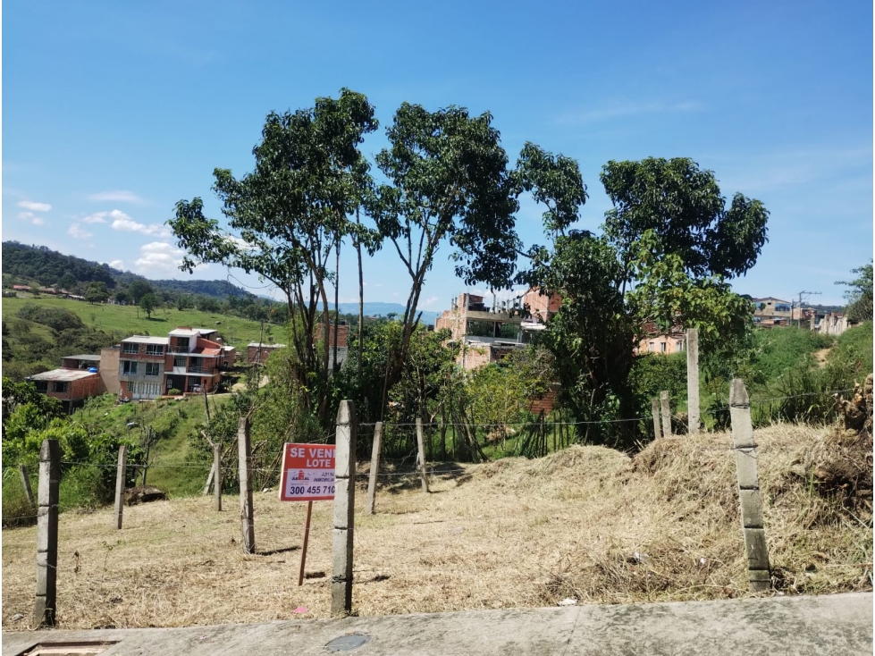 SE VENDEN LOTES BARRIO REMANSOS DEL RIO - 2