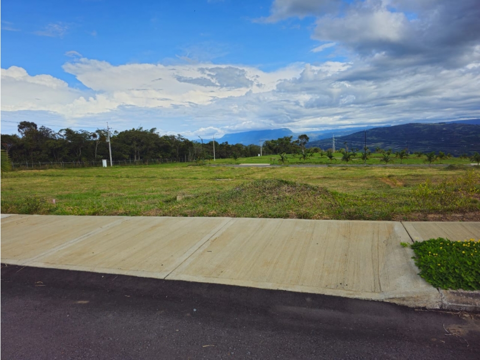 SE VENDE LOTE # 82, ETAPA # 1 MANAMELI COUNTRY HOUSE - 2