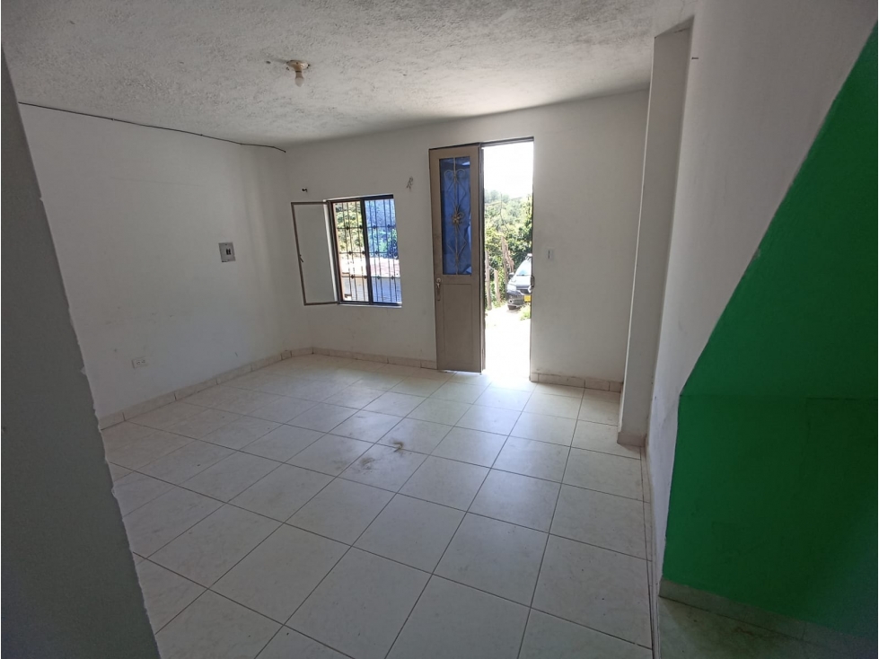CASA EN VENTA DE 2 PISOS, BARBOSA SANTANDER — foto 3