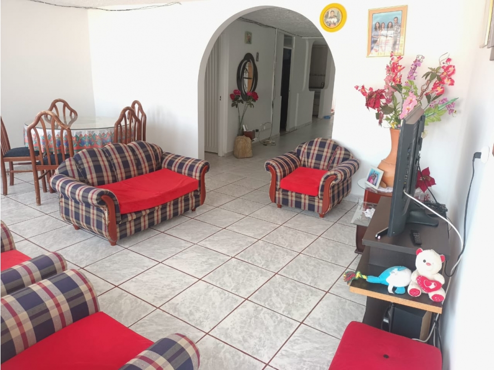 SE VENDE CASA, PASOS ABAJO DE LA ALCALDIA; BARBOSA SANTANDER - 5